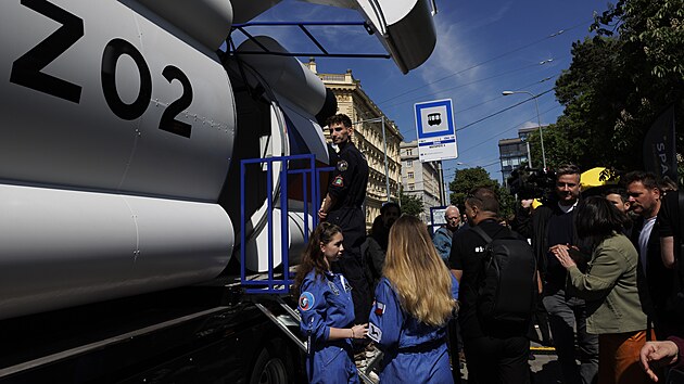 V Brně odstartovala vesm&iacute;rn&aacute; vzděl&aacute;vac&iacute; roadshow SpaceBuzz Tour 2026. (18. května 2026)