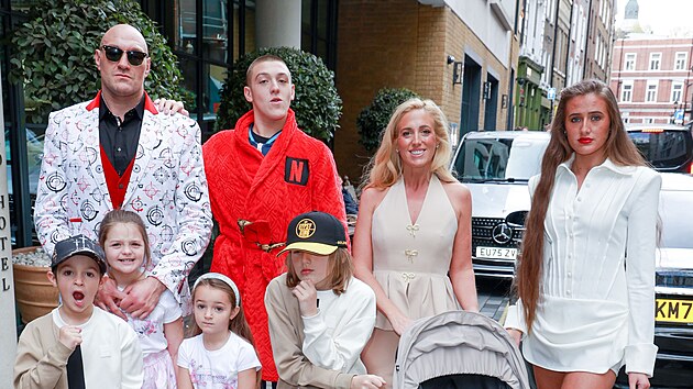 Tyson Fury se svou rodinou (duben 2026)