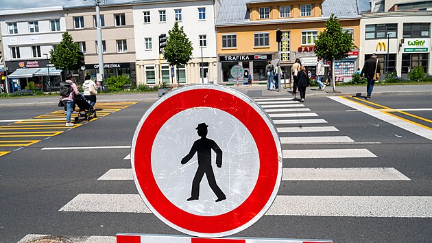 Modernizace semaforů na tř&iacute;dě Tom&aacute;&scaron;e Bati ve Zl&iacute;ně pokračuje. (květen 2026)