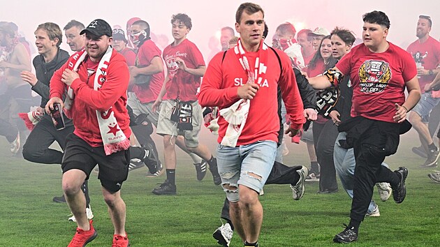 Sobotní utkání Sparty proti Slávii skončilo kvůli slávistickým fanouškům předčasně. (9. května 2026)