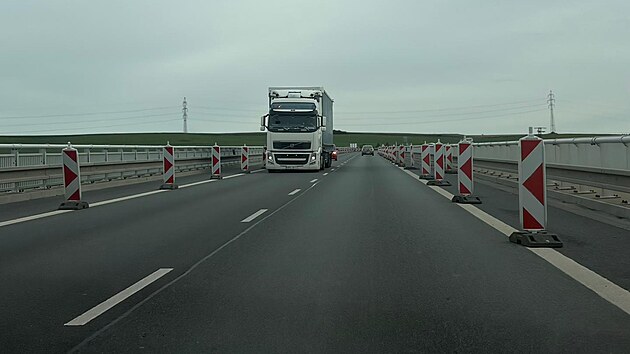 Kvůli opravě 421 metrů dlouh&eacute; estak&aacute;dy na obchvatu Třemo&scaron;n&eacute; budou muset řidiči od ponděl&iacute; 18. května jezdit znovu přes město. (15. května 2026)