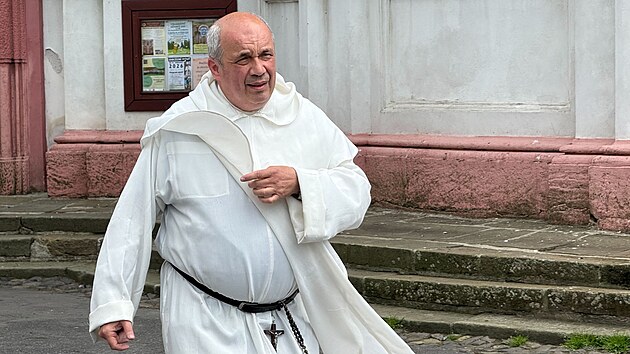 Lebka se vrátí do baziliky, říká představený a dominikánský děkan Pavel Maria Mayer. (17. května 2026)
