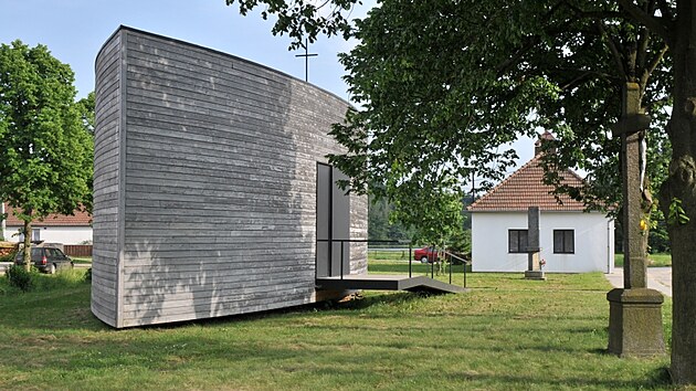 Dřevěná stavba byla dokončena a vysvěcena v červnu roku 2006 a svým moderním a neotřelým stylem budila a budí zaslouženou pozornost.