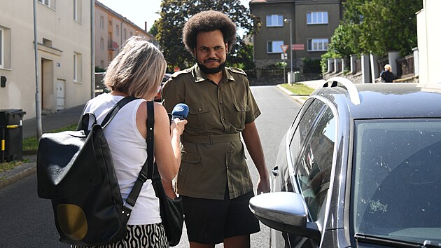 Dominik Feri po propu&scaron;těn&iacute; z teplick&eacute; věznice. (26. května 2026)