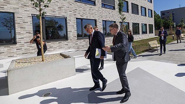Masarykův onkologick&yacute; &uacute;stav v Brně zah&aacute;jil provoz Centra onkologick&eacute; prevence se sedmi specializovan&yacute;mi pracovi&scaron;ti. Provoz slavnostně otevřel premi&eacute;r Andrej Babi&scaron; (ANO). (26. května 2026)