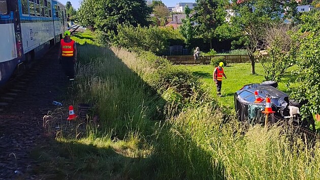 Nehoda vlaku a automobilu na železničním přejezdu v Krnovské ulici v Opavě. (29. května 2026)