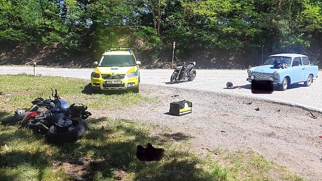 Trabant a motork&aacute;ř se střetli v křižovatce kousek za Nezna&scaron;ovem. (29. května 2026)