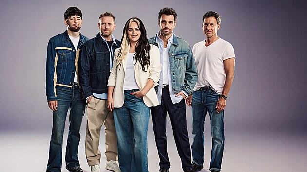 Porota show Česko Slovensk&aacute; SuperStar 2026: Calin, Jakub Prachař, Ewa Farna a Pavol Habera a moder&aacute;tor Leo&scaron; Mare&scaron; (druh&yacute; zprava)