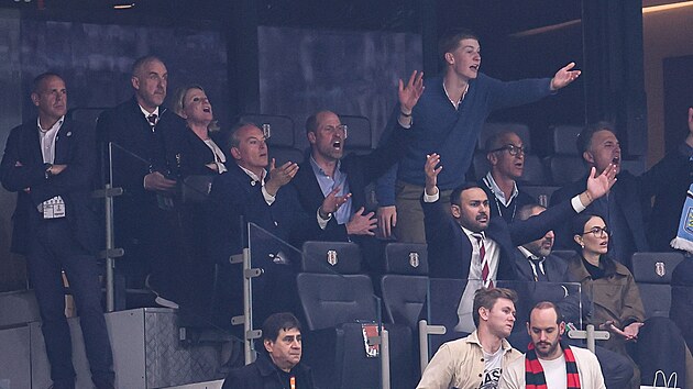 Finále Evropské ligy si nenechal ujít velký fanoušek Aston Villy princ William. Bouřlivou atmosféru si užíval přímo na tribuně stadionu v Istanbulu