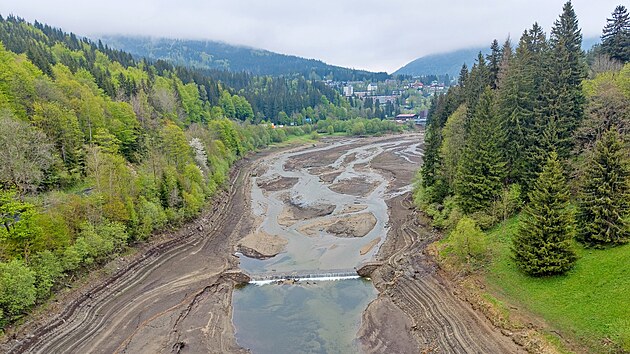 Labská přehrada se prázdní, budou se tu těžit sedimenty. (15. května 2026)