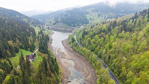 Labská přehrada se prázdní, budou se tu těžit sedimenty. (15. května 2026)