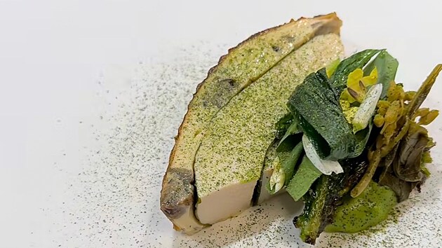 Dvacetiletý kuchař z Karlových Varů Jonáš Chorvat aktuálně sbírá zkušenosti v michelinské restauraci Louroc, která patří k významnému francouzskému hotelu du Cap-Eden-Roc. Předtím absolvoval diplom u špičkového šéfkuchaře Alaina Ducasse.
