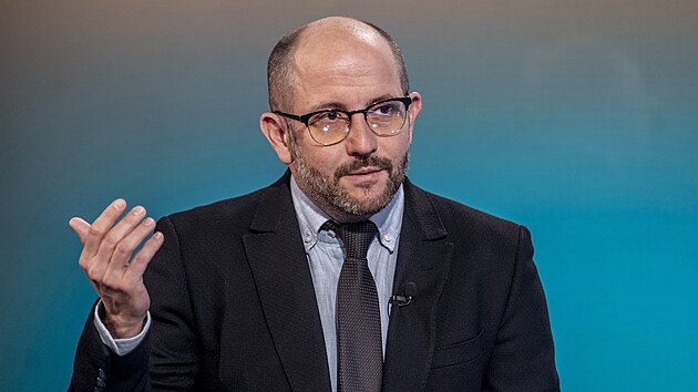 Hostem Rozstřelu je sociolog Daniel Prokop, odborn&iacute;k na anal&yacute;zu společensk&yacute;ch trendů a autor mnoha studi&iacute; o česk&eacute; společnosti. Pořad moderuje Vladim&iacute;r Vok&aacute;l.