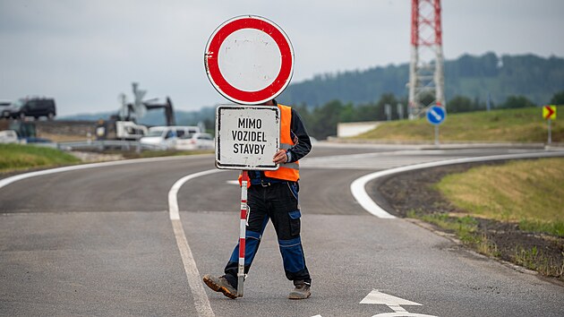 Řidičům v České Lípě se uleví, část obchvatu města je hotová.