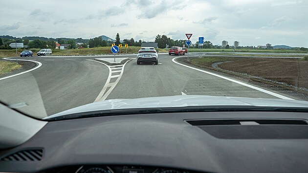 Ředitelství silnic a dálnic (ŘSD) na začátku června zprovoznilo úsek z Dubice do Dolní Libchavy.