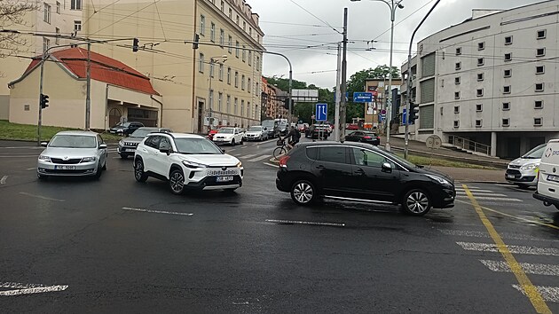 V Ústí nad Labem kvůli zúžení u opravovaného Benešova mostu zkolabovala doprava. (5. června 2026)