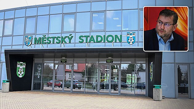 Karvinsk&yacute; fotbalov&yacute; klub a prim&aacute;tora Jana Wolfa vy&scaron;etřuj&iacute; kvůli obviněn&iacute; z korupce