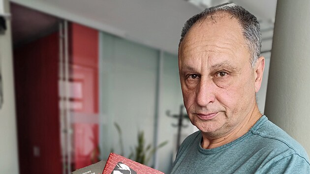 Luděk Navara o osudech popraven&yacute;ch kněž&iacute; Janu Bulovi a V&aacute;clavu Drbolovi napsal knihu A přece budu bl&iacute;zko. Př&iacute;padu z 50. let se věnuje i kniha Mlyn&aacute;ři od Babic.