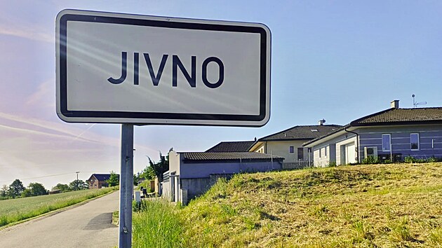 Obec Jivno na Českobudějovicku. (2. června 2026)