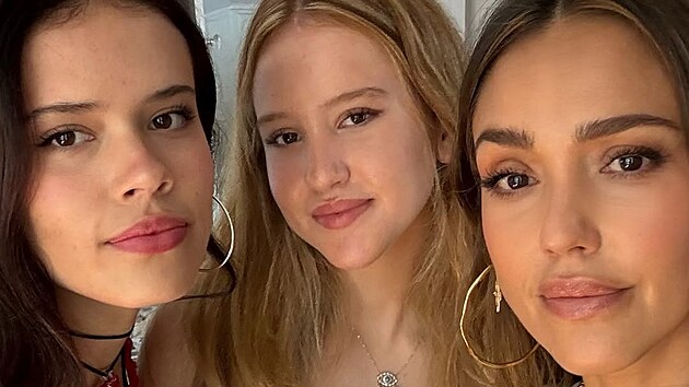 Honor, Haven a jejich maminka Jessica Alba (2026)