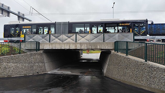 Na křižovatce Mileta v Hradci Králové otevřel důležitý podchod pod Sokolskou ulicí. (1. června 2026)