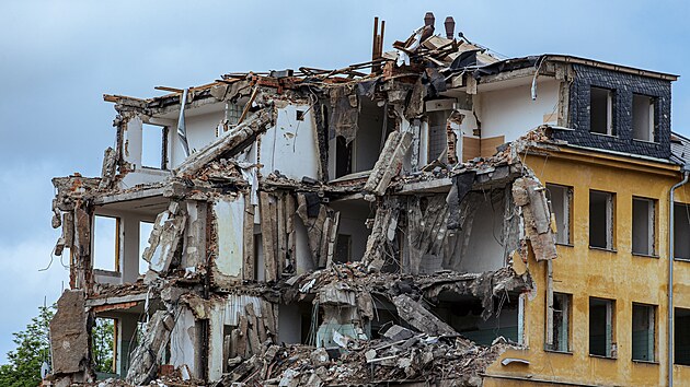 Demolice pavilonu Franz Josef, největ&scaron;&iacute; budovy v historii FN Olomouc. (24 května 2023)