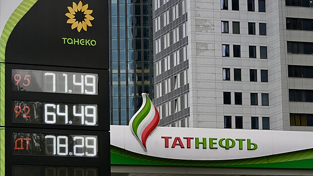 Čerpací stanice Tatneft v Moskvě (16. června 2026)