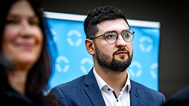 Předseda Motoristů sobě a ministr zahraničí Petr Macinka představil volební lídry ve třech největších městech České republiky. V Ostravě povede Motoristy Matěj Gregor. (12. června 2026)