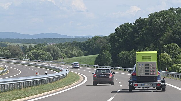 Silničáři otevřeli kompletní úsek dálnice D49 mezi Holešovem na Kroměřížsku a Fryštákem na Zlínsku. (17. června 2026)