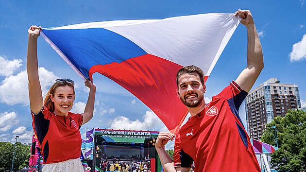 Čeští fanoušci v Atlantě před zápasem s Jihoafrickou republikou.