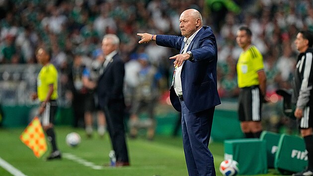 Kouč českých fotbalistů Miroslav Koubek během utkání s Mexikem.