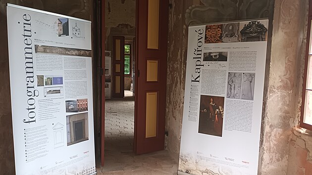 Letohrádek Gloriet v parku u zámku Milešov na Litoměřicku. (červen 2026)