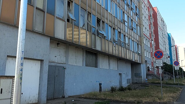 Bytov&yacute; dům v Př&iacute;tkovsk&eacute; ulici v Teplic&iacute;ch. (červen 2026)