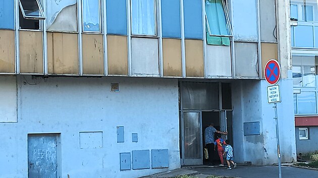 Bytov&yacute; dům v Př&iacute;tkovsk&eacute; ulici v Teplic&iacute;ch. (červen 2026)