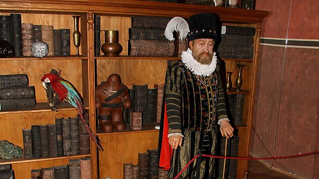 V č&aacute;sti expozice věnovan&eacute; Rudolfu II. nechyb&iacute; ani golem.