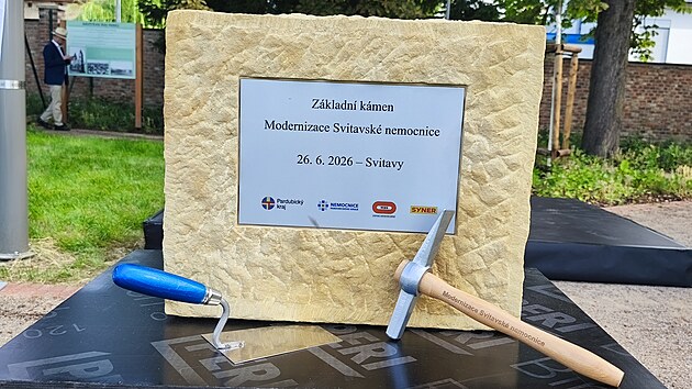 K slavnostn&iacute;mu zah&aacute;jen&iacute; stavby modernizace Svitavsk&eacute; nemocnice do&scaron;lo v revitalizovan&yacute;ch kl&aacute;&scaron;tern&iacute;ch zahrad&aacute;ch. (26 .června 2026)