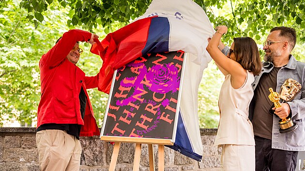 Ředitel Mezin&aacute;rodn&iacute;ho festivalu dokument&aacute;rn&iacute;ch filmů (MFDF) Ji.hlava Marek Hovorka společně s producenty oscarov&eacute;ho dokumentu Pan Nikdo proti Putinovi představil plak&aacute;t, kter&yacute; bude poutat leto&scaron;n&iacute; jubilejn&iacute; 30. ročn&iacute;k t&eacute;to akce. Ta se uskutečn&iacute; od 23. ř&iacute;jna do 1. listopadu. (23. června 2026)
