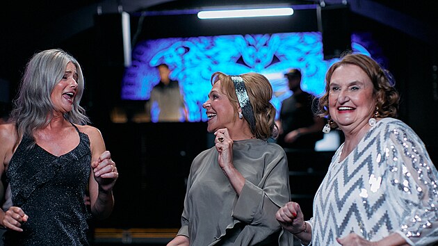 Pavl&iacute;na Poř&iacute;zkov&aacute;, Dagmar Havlov&aacute; a Eva Holubov&aacute; ve filmu Bardotky (2026)