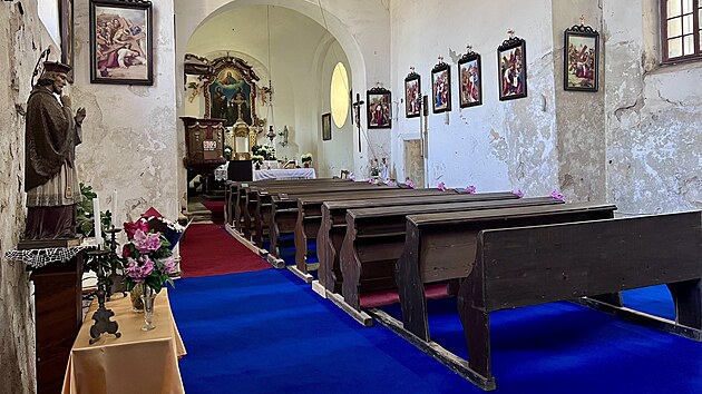 Kostel sv. &Scaron;imona a Judy v Lene&scaron;ic&iacute;ch na Lounsku (červen 2026)
