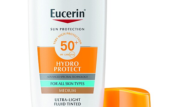 Ultralehký fluid Hydro Protect s SPF 50+ středně tmavý, cena 650 Kč