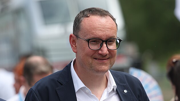 Petr Novotný je generálním ředitelem a výkonným předsedou skupiny Škoda Group.