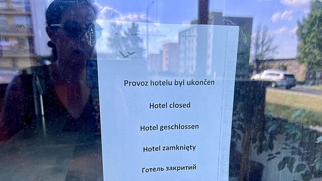 Budova b&yacute;val&eacute;ho hotelu L&aacute;zeňsk&yacute; vrch v Litv&iacute;nově (červen 2026)