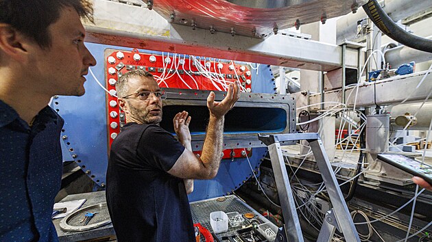 V blanensk&eacute; laboratoři společnosti Litostroj Engineering, se totiž aktu&aacute;lně testuj&iacute; kl&iacute;čov&eacute; technologie pro unik&aacute;tn&iacute; modernizaci vodn&iacute; elektr&aacute;rny na přehradě Orl&iacute;k. (2. července 2026)