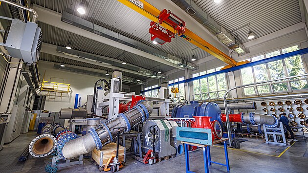 Pohled do blanensk&eacute; firmy Litostroj Engineering, kter&aacute; vytv&aacute;ř&iacute; vodn&iacute; elektr&aacute;rnu pro Orl&iacute;k. (2. července 2026)