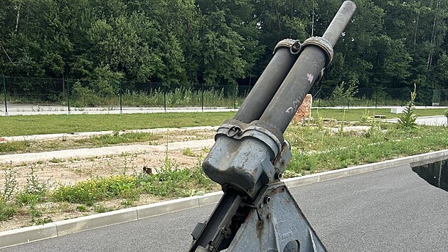 Jihoče&scaron;i při zbraňov&eacute; amnestii odevzdali celkem 507 zbran&iacute;. Na sn&iacute;mku je pevnostn&iacute; minomet M 32 r&aacute;že 81 mm.