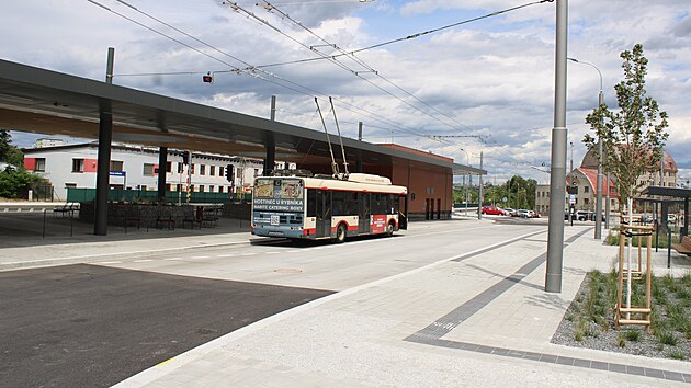 Ned&aacute;vno otevřen&yacute; dopravn&iacute; termin&aacute;l Jihlava město už teď zlep&scaron;uje komfort pro cestuj&iacute;c&iacute;. (7. července 2026)