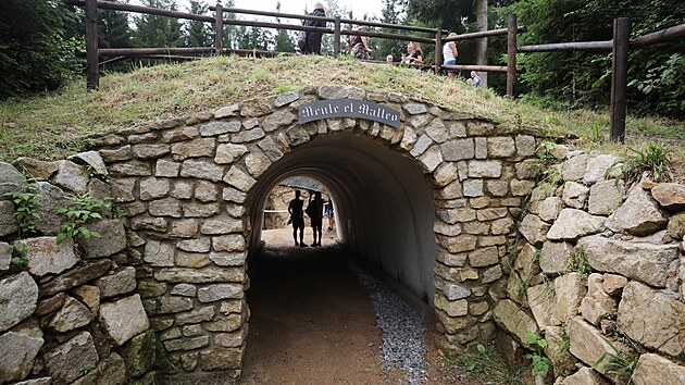 V Jihlavě se mohou lidé podívat k nově upravenému ústí historické šachty svatého Jiří pod vrchem Rudný. Sestoupí k němu po kovových schodech. Při úpravách místa byla zprůchodněna a o třetinu na skoro 30 metrů prodloužená odvodňovací štola. Do štoly se zájemci dostanou při komentovaných prohlídkách. (1. července 2026)