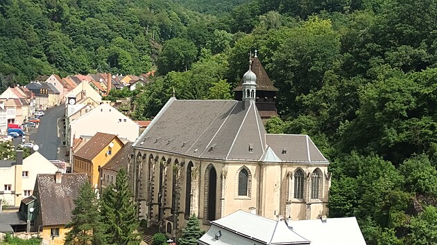 Stavební práce na obnově vnějšího pláště kostela budou rozděleny do dvou etap. Letošní rok se začne opravou přední části kostela, která je obrácena do Husitské ulice.
