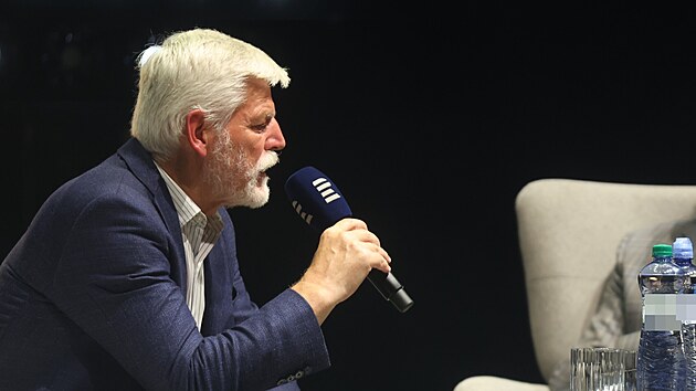Prezident Petr Pavel mluví v rozhovoru na festivalu Colours of Ostrava. (18 července 2026)