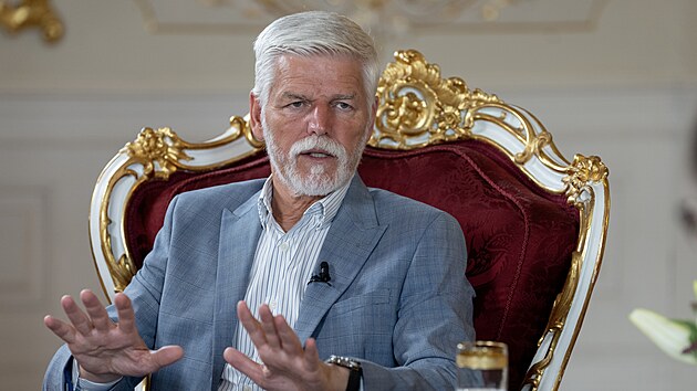 Prezident Petr Pavel poskytl rozhovor pro iDNES.cz, ve kterém se věnoval aktuálním politickým otázkám, kterým Česká republika čelí. Rozhovor moderuje Vladimír Vokál. (15. července 2026)